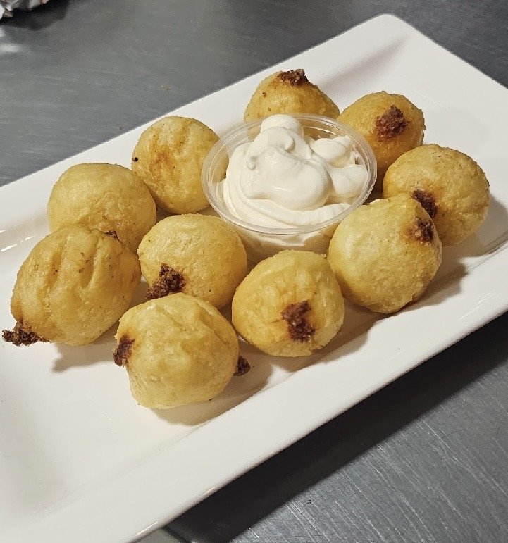 Mini enyucados de queso mozarela